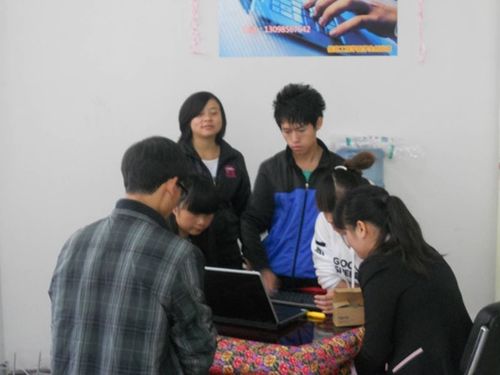 信息工程學(xué)院科技服務(wù)周成效顯著 計(jì)算機(jī)信息技術(shù)咨詢服務(wù)惠及多方